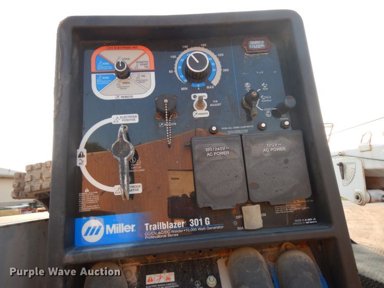 image for item KJ9926 2012 Ford F550 XL  utility / service truck