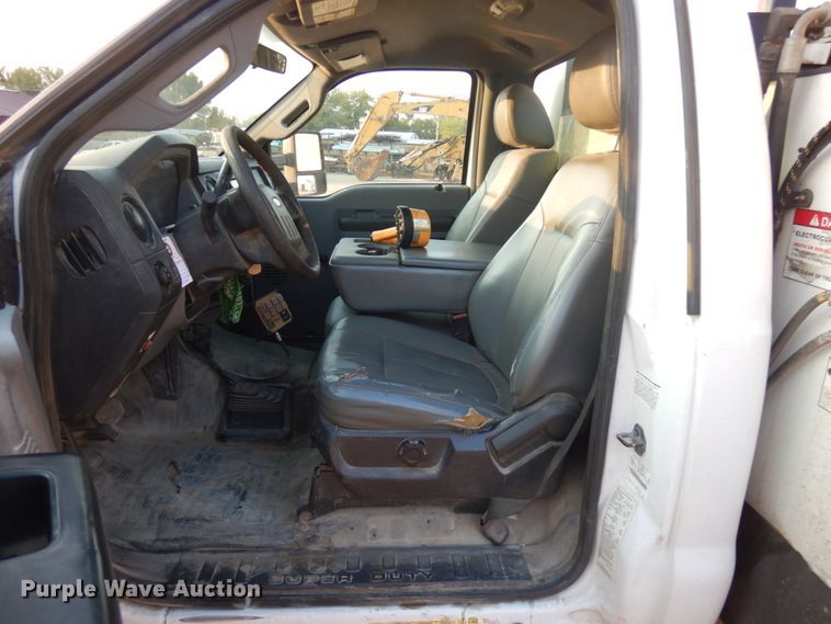 image for item KJ9926 2012 Ford F550 XL  utility / service truck