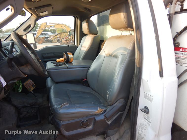 image for item KJ9926 2012 Ford F550 XL  utility / service truck