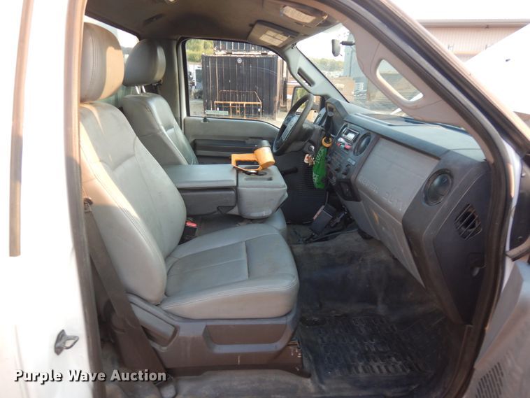 image for item KJ9926 2012 Ford F550 XL  utility / service truck