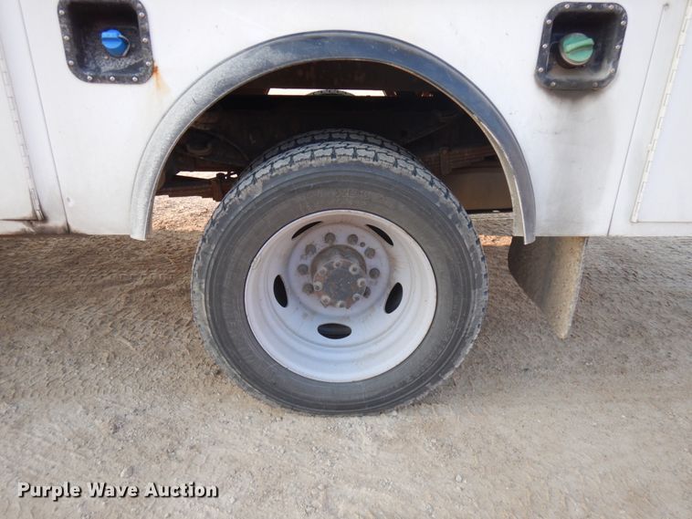 image for item KJ9926 2012 Ford F550 XL  utility / service truck