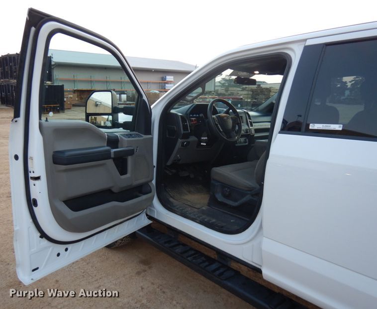 image for item KJ9928 2018 Ford F250 Super Duty  Crew Cab pickup truck