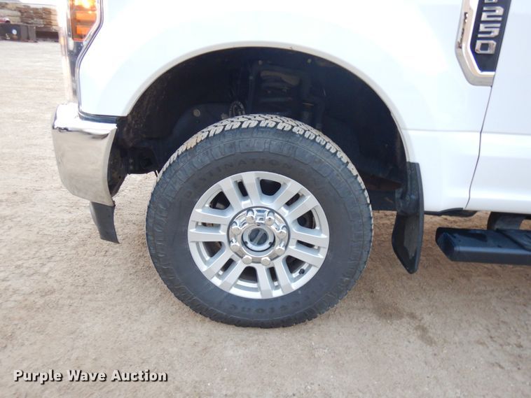 image for item KJ9928 2018 Ford F250 Super Duty  Crew Cab pickup truck