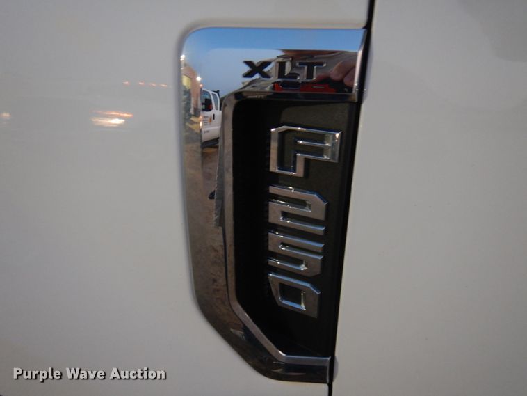 image for item KJ9929 2018 Ford F250 Super Duty  Crew Cab pickup truck