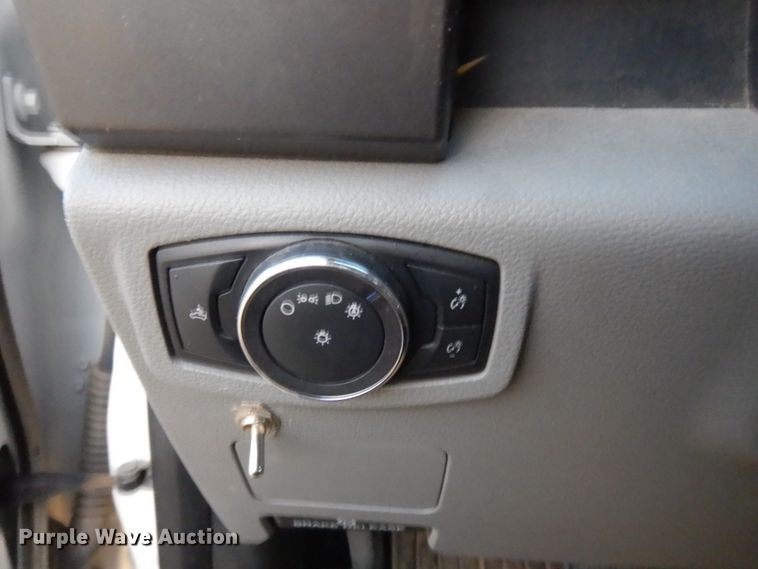 image for item KJ9929 2018 Ford F250 Super Duty  Crew Cab pickup truck