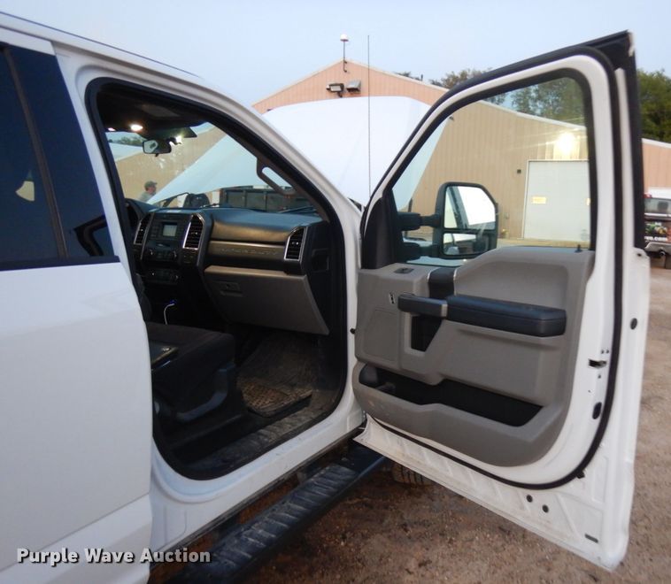 image for item KJ9929 2018 Ford F250 Super Duty  Crew Cab pickup truck