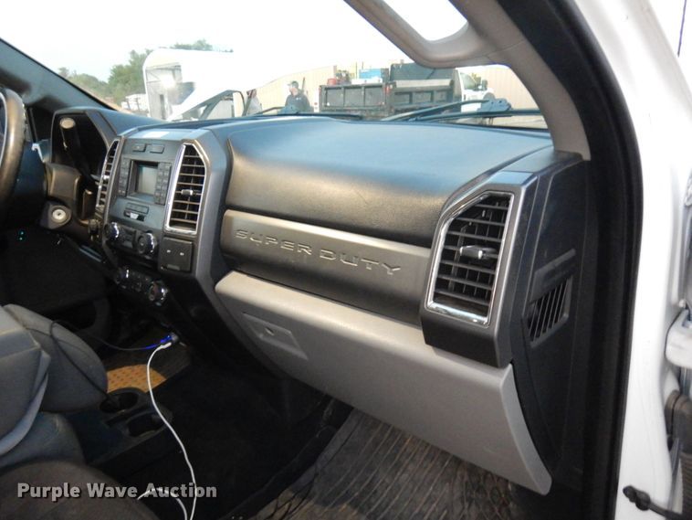 image for item KJ9929 2018 Ford F250 Super Duty  Crew Cab pickup truck