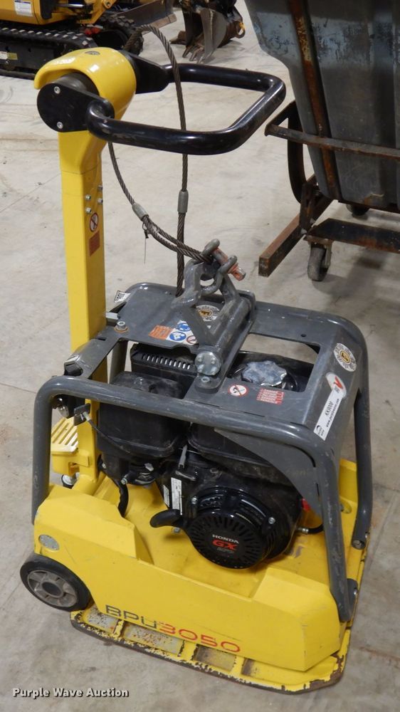image for item KK9008 Wacker Neuson BPU 3050  plate compactor