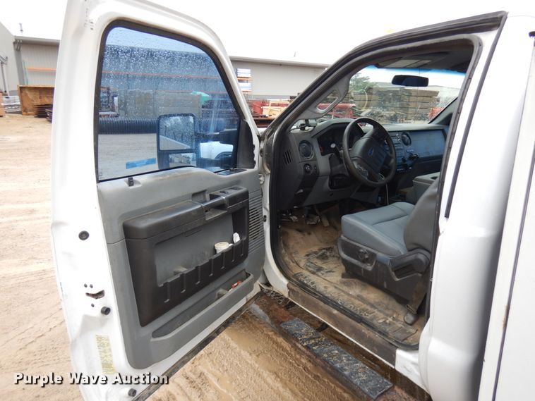 image for item KK9029 2015 Ford F550 Super Duty XL  utility/service truck