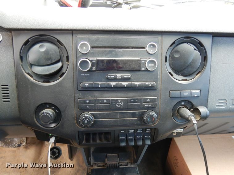 image for item KK9029 2015 Ford F550 Super Duty XL  utility/service truck