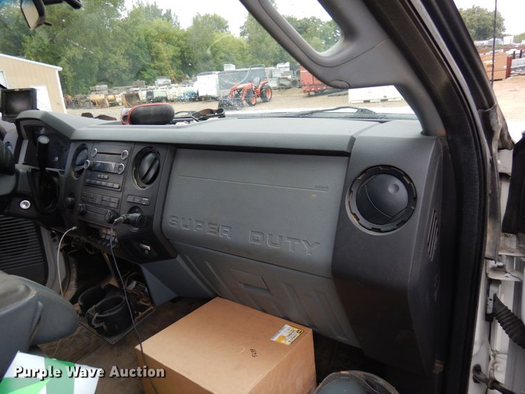 image for item KK9029 2015 Ford F550 Super Duty XL  utility/service truck