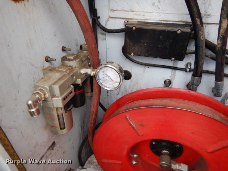 image for item KK9029 2015 Ford F550 Super Duty XL  utility/service truck