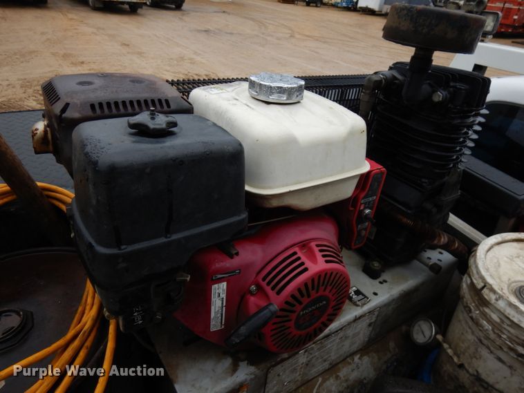 image for item KK9029 2015 Ford F550 Super Duty XL  utility/service truck