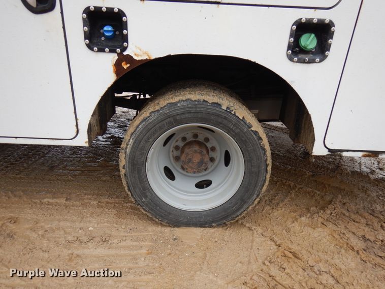 image for item KK9029 2015 Ford F550 Super Duty XL  utility/service truck