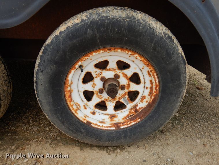 image for item KK9053 1995 United Express Line  enclosed cargo trailer