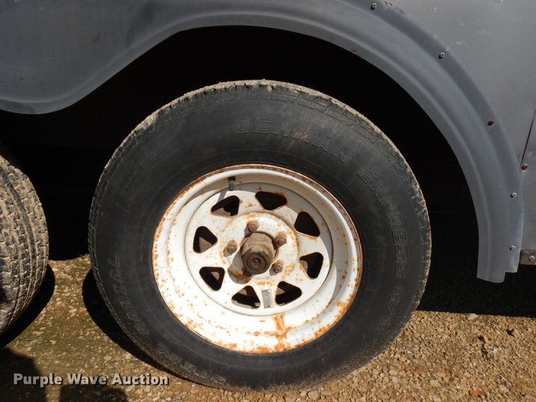 image for item KK9053 1995 United Express Line  enclosed cargo trailer