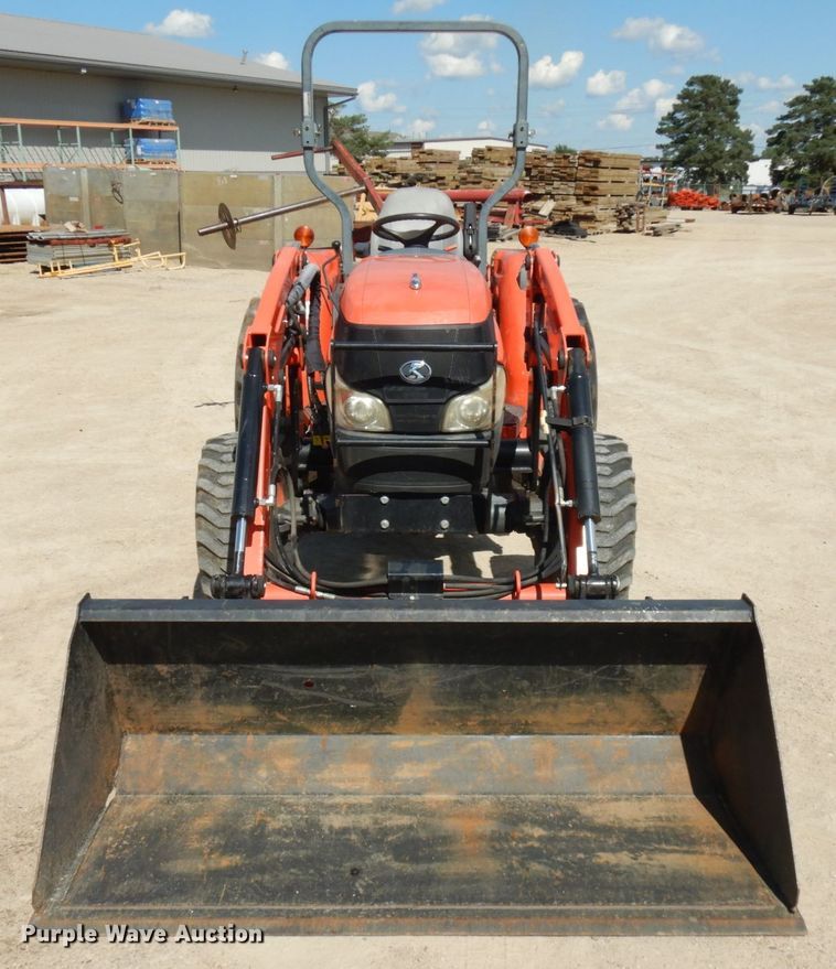 image for item KK9054 2008 Kubota L3240  MFWD tractor