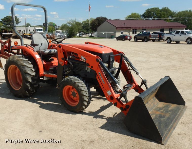 image for item KK9054 2008 Kubota L3240  MFWD tractor