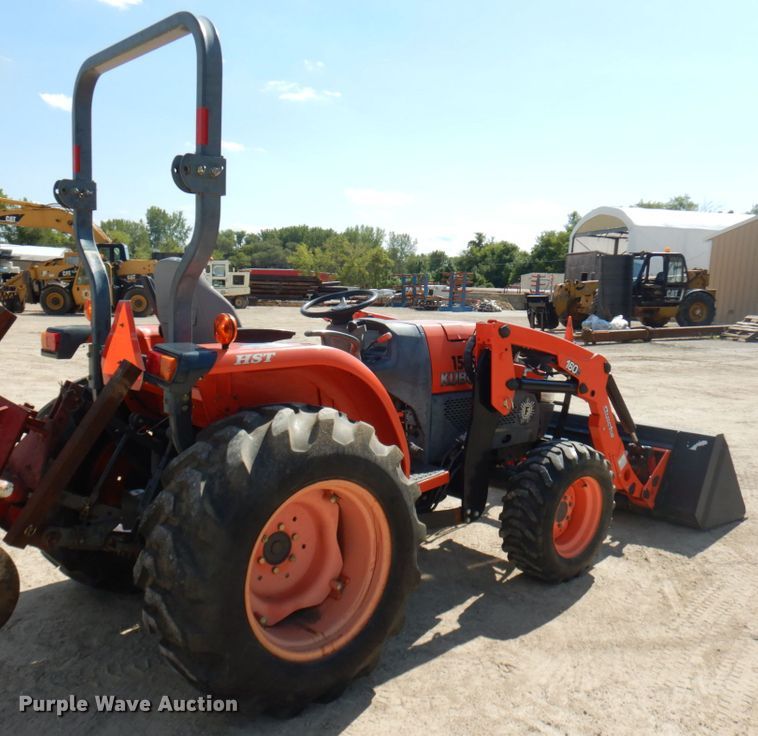 image for item KK9054 2008 Kubota L3240  MFWD tractor
