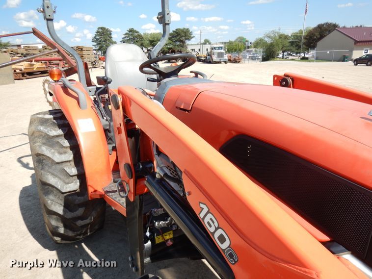 image for item KK9054 2008 Kubota L3240  MFWD tractor