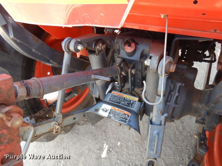 image for item KK9054 2008 Kubota L3240  MFWD tractor