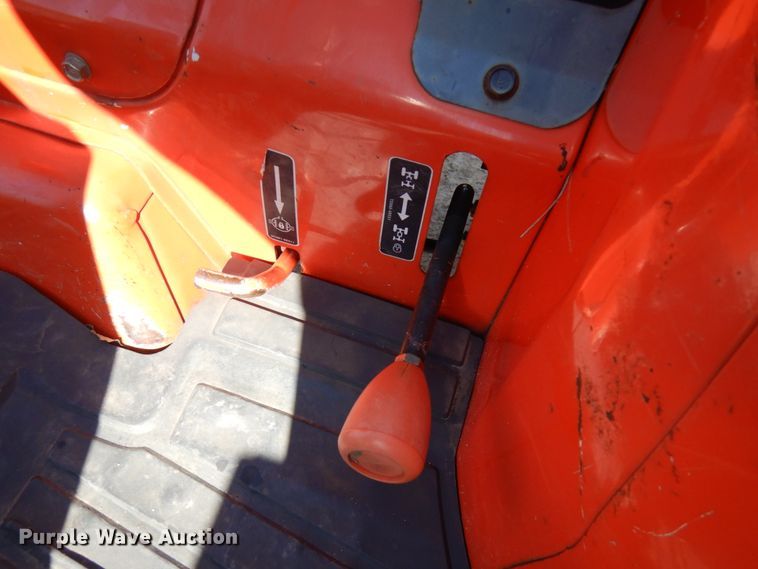 image for item KK9054 2008 Kubota L3240  MFWD tractor