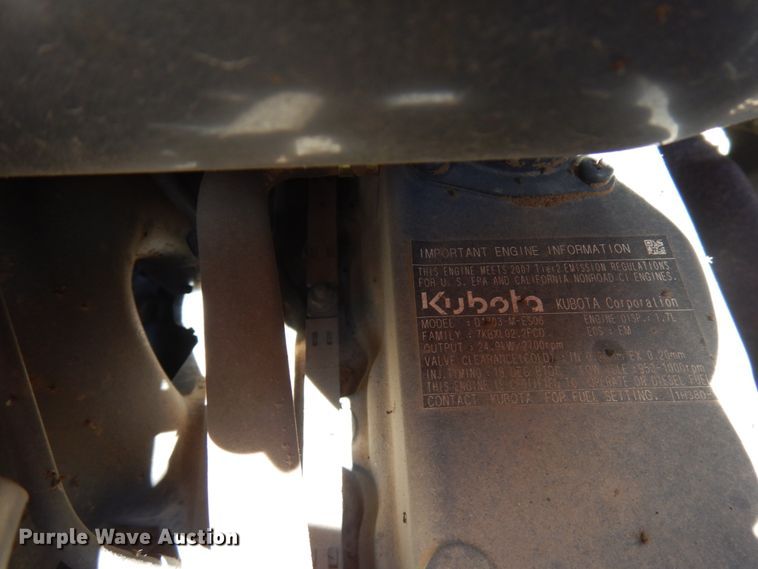 image for item KK9054 2008 Kubota L3240  MFWD tractor