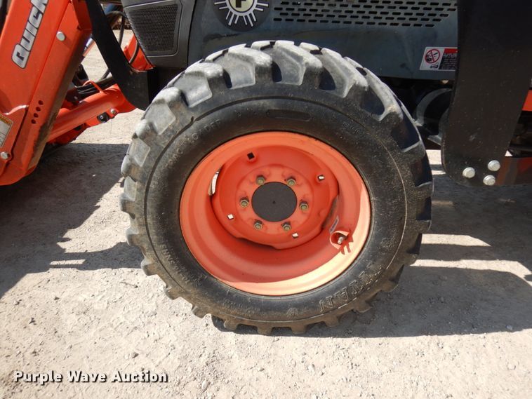 image for item KK9054 2008 Kubota L3240  MFWD tractor