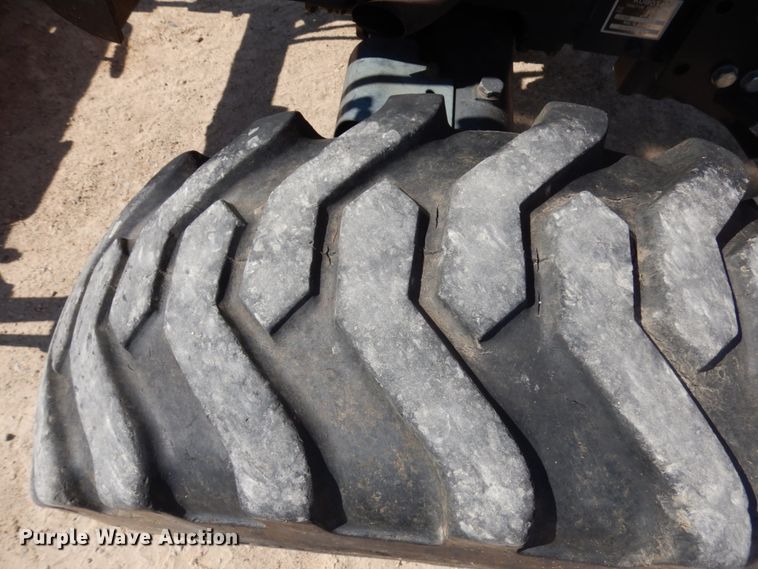 image for item KK9054 2008 Kubota L3240  MFWD tractor