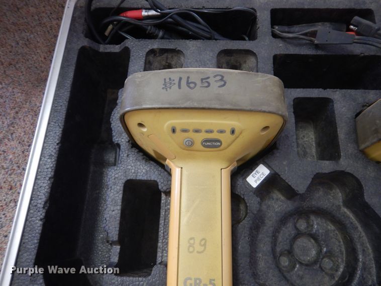 image for item KO9710 TopCon GR-5 global positioning system