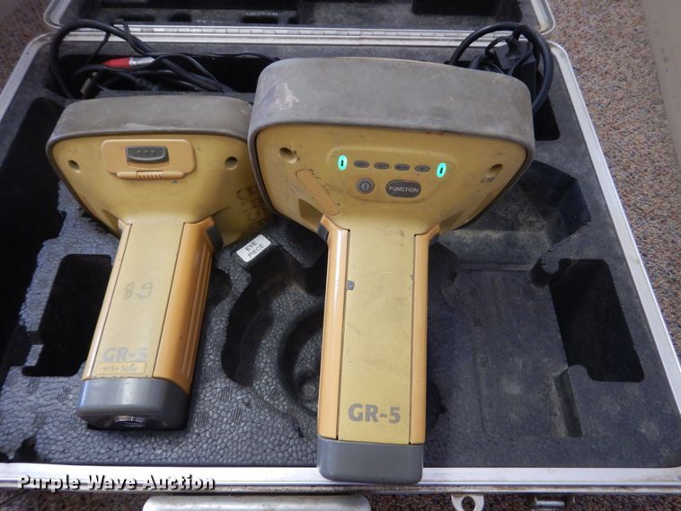 image for item KO9710 TopCon GR-5 global positioning system
