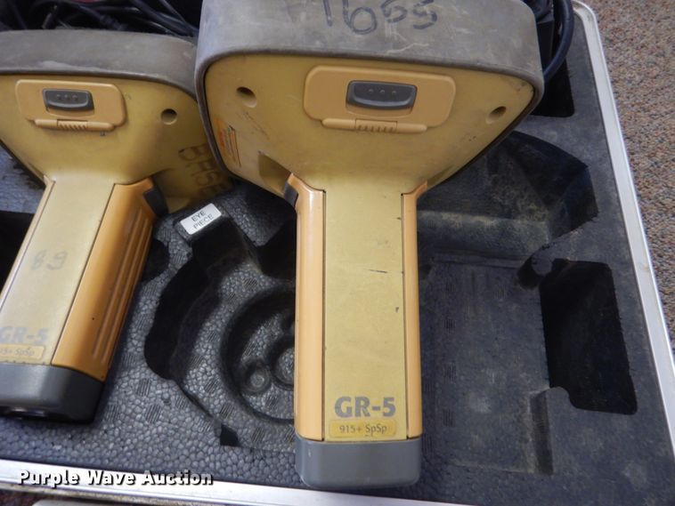 image for item KO9710 TopCon GR-5 global positioning system