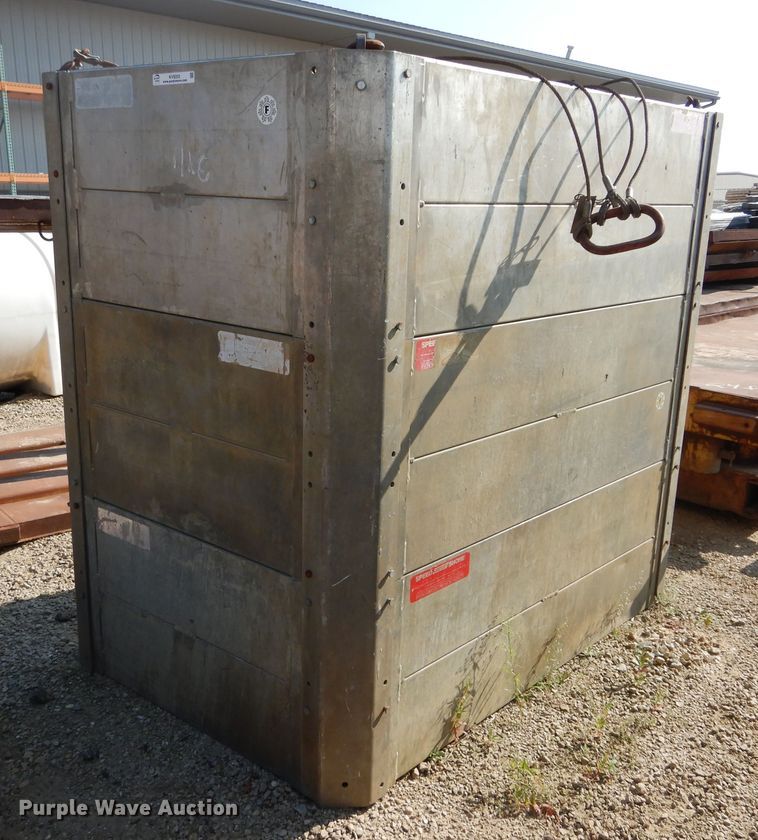 image for item KV9203 Trench box