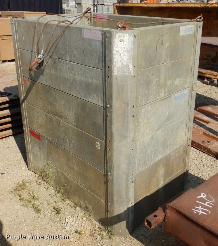 image for item KV9203 Trench box