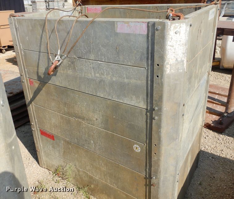 image for item KV9203 Trench box
