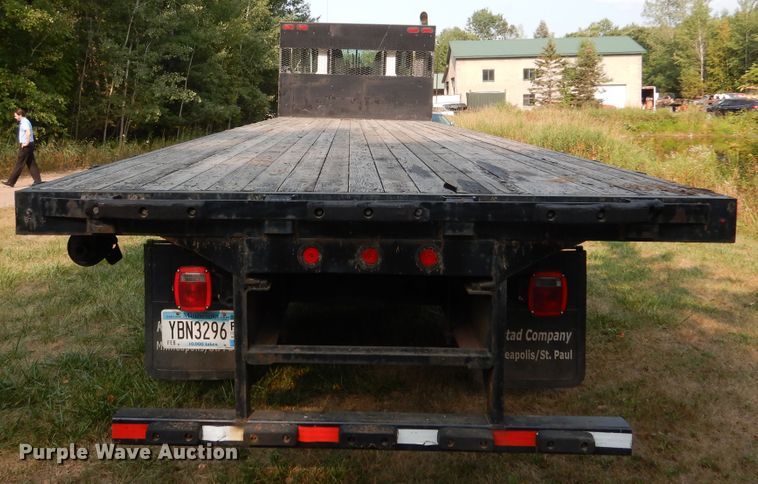 image for item AF9883 2014 Kenworth T800  flatbed truck