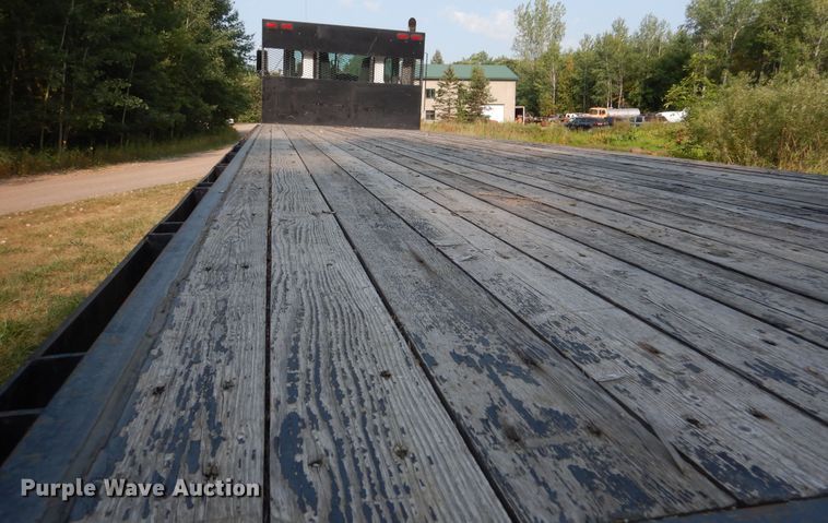 image for item AF9883 2014 Kenworth T800  flatbed truck