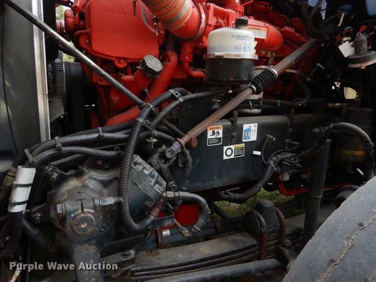 image for item AF9883 2014 Kenworth T800  flatbed truck