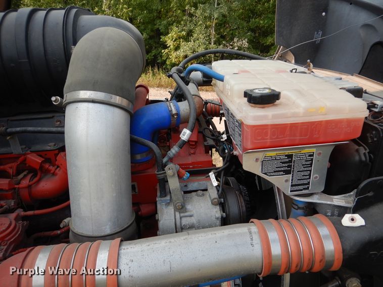 image for item AF9883 2014 Kenworth T800  flatbed truck