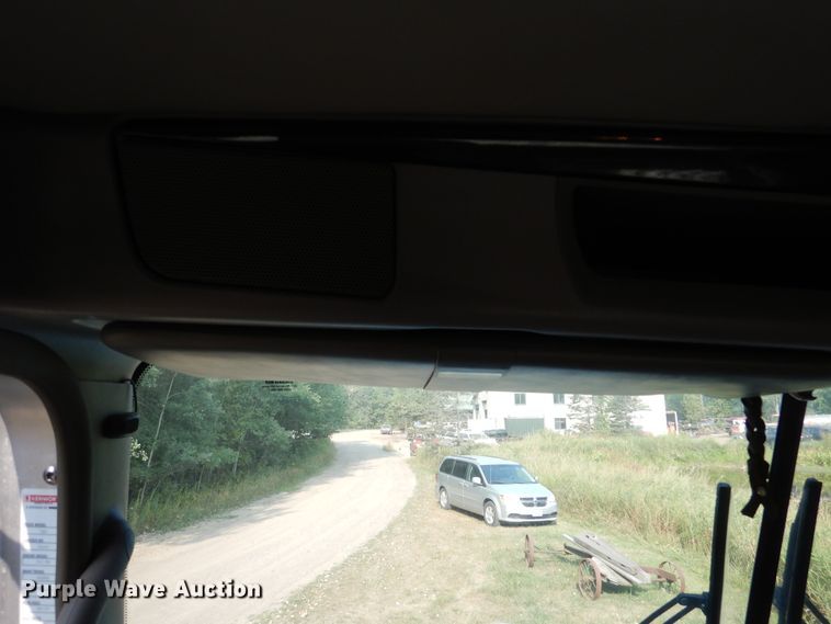 image for item AF9883 2014 Kenworth T800  flatbed truck