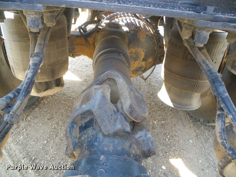 image for item DI5713 2007 Peterbilt 387  semi truck