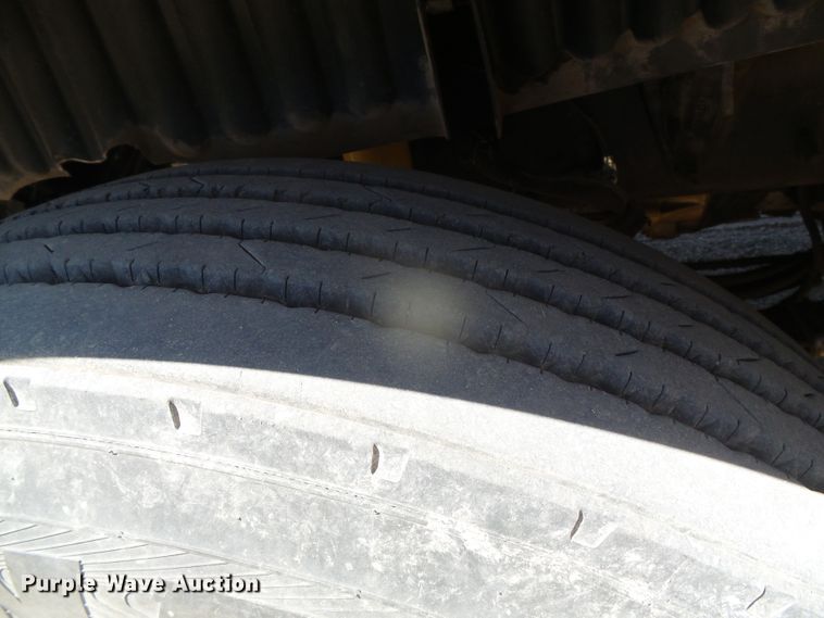 image for item DI5713 2007 Peterbilt 387  semi truck