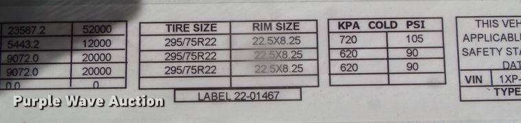 image for item DI5713 2007 Peterbilt 387  semi truck