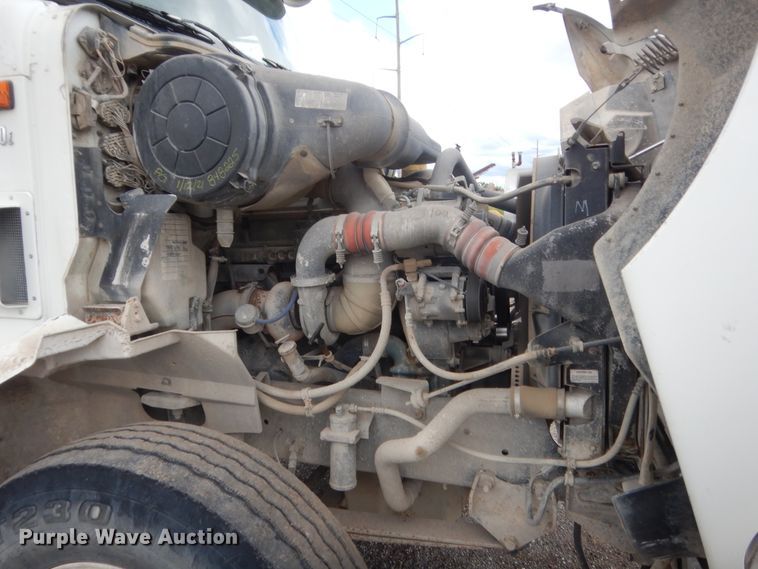 image for item DJ1910 2003 International 9100i  semi truck