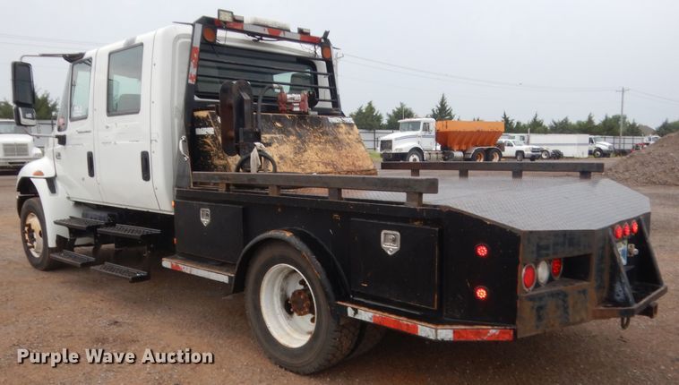 image for item DJ2231 2003 International 4300  Crew Cab flatbed truck