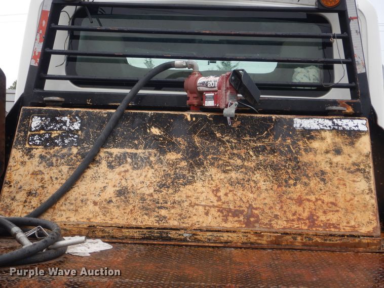 image for item DJ2231 2003 International 4300  Crew Cab flatbed truck