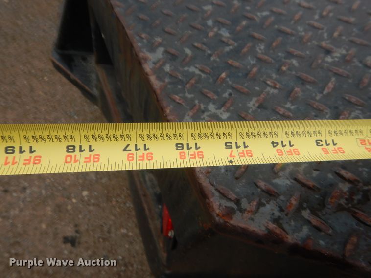 image for item DJ2231 2003 International 4300  Crew Cab flatbed truck