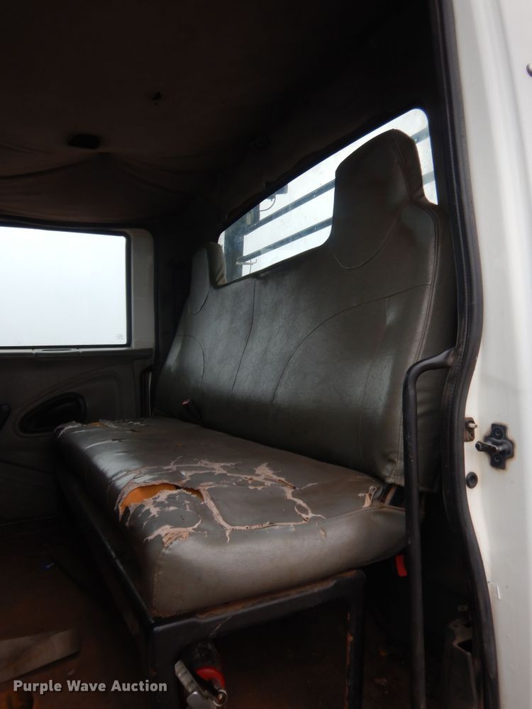 image for item DJ2231 2003 International 4300  Crew Cab flatbed truck