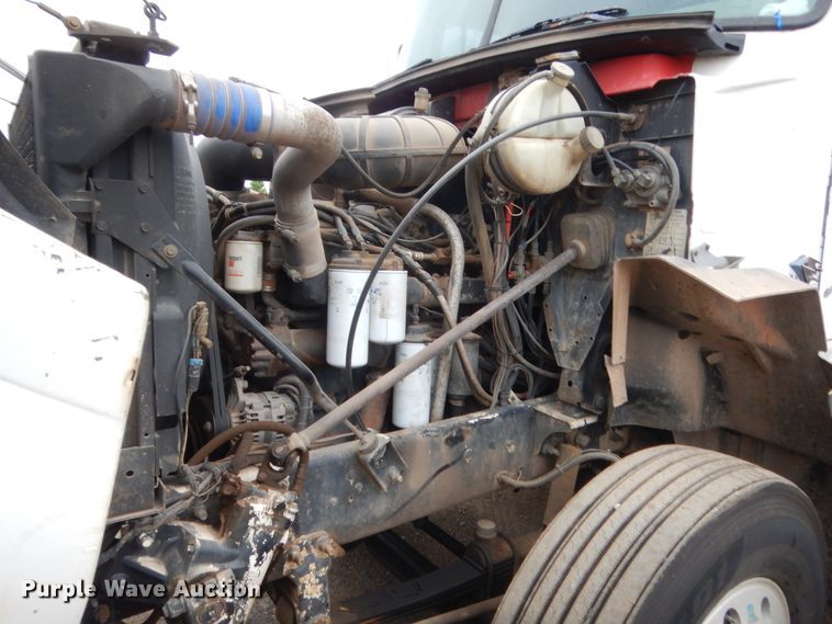 image for item DJ2232 1997 Mack CH613  semi truck