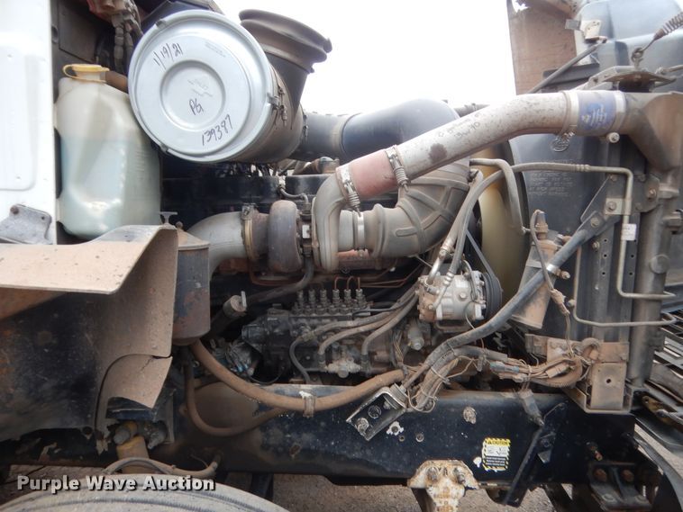 image for item DJ2232 1997 Mack CH613  semi truck